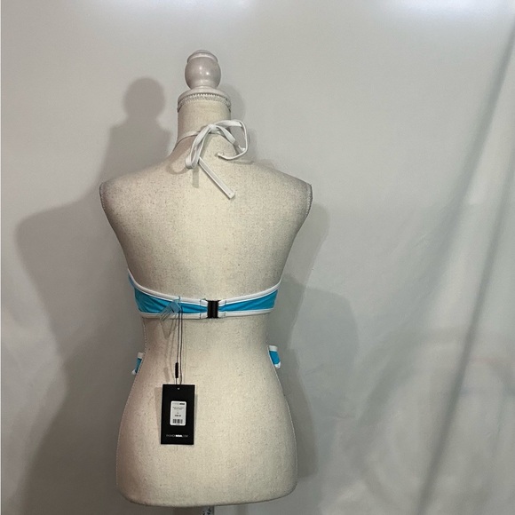 Bikini - Picture 5 of 5